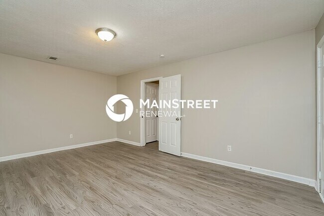 Building Photo - 3 Bedroom Pet-Friendly Home in Mount Juliet, TN with Main Street Renewal