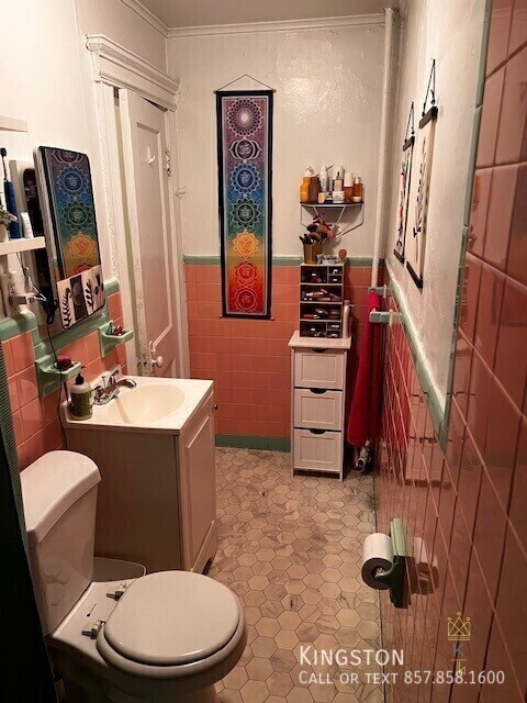 Building Photo - 1955 Commonwealth Ave