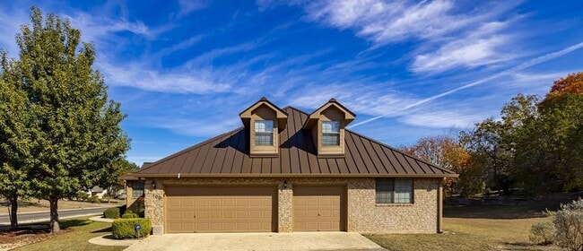 Building Photo - 100 Braeburn Cir