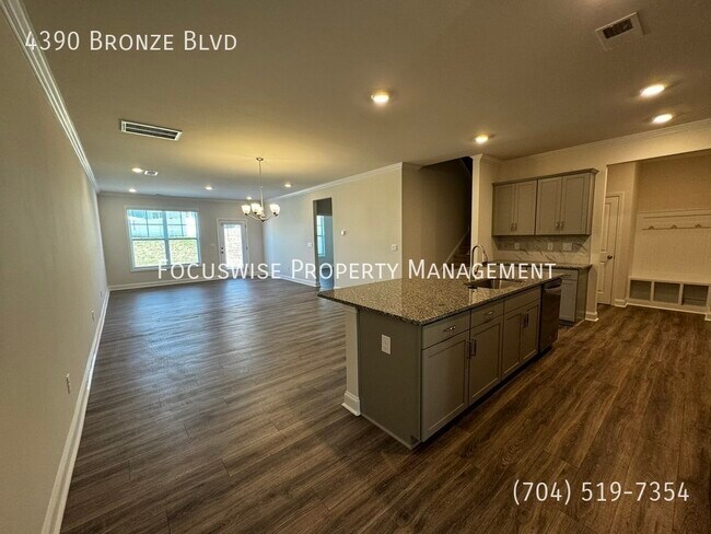 Building Photo - 4390 Bronze Blvd