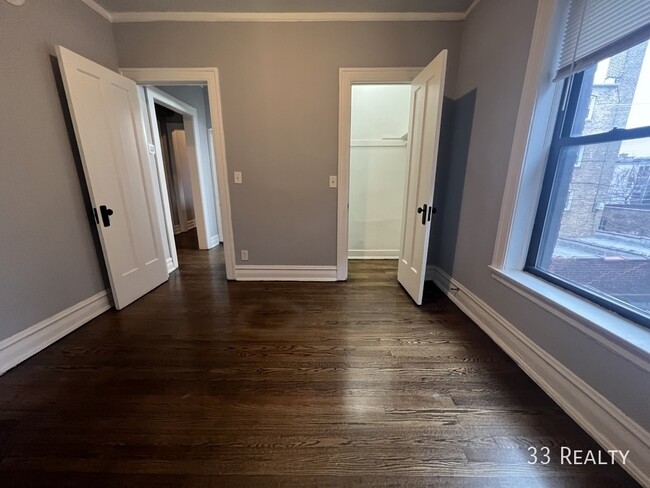 Building Photo - 1 Bed 1 Bath with IN UNIT LAUNDRY in Ander...