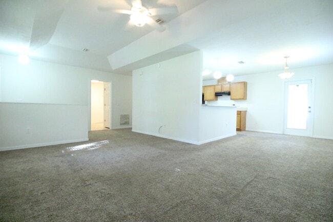 Building Photo - 4580 NE 16th Ter