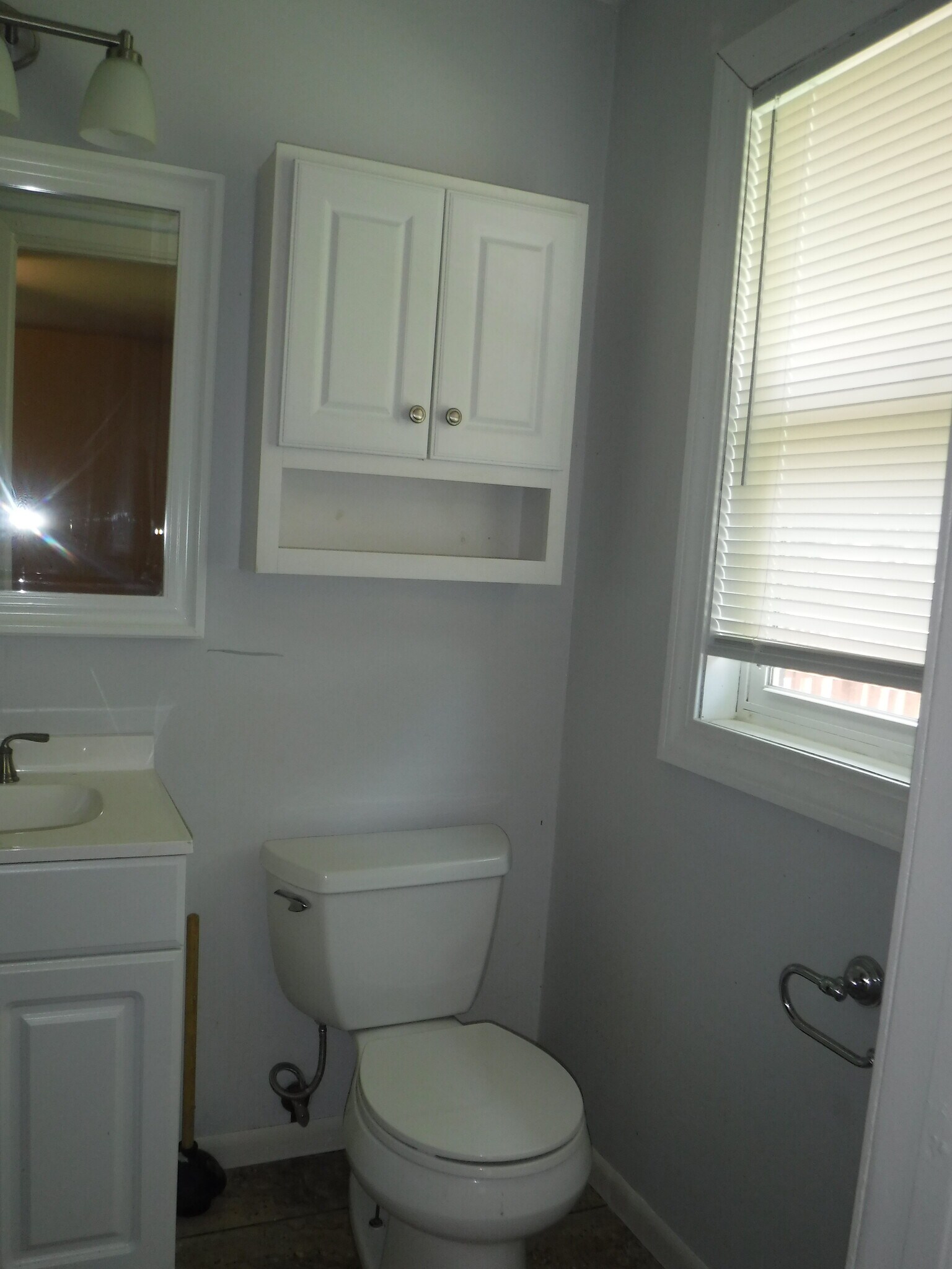 Building Photo - 4206 N 30th Ter