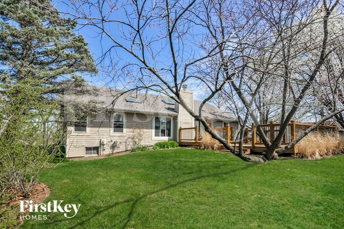 Building Photo - 11 Savoy Dr