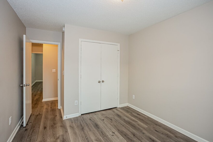 Building Photo - 8631 Bodkin Ct