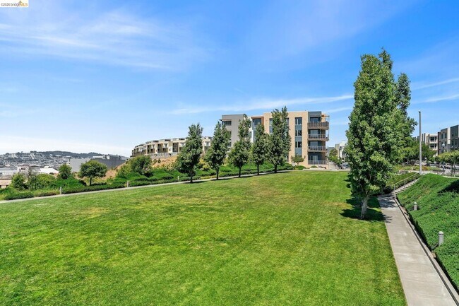 Building Photo - 51 Innes Ct