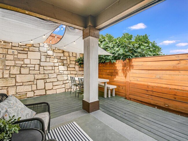 Building Photo - 6709 Sunderland Trail
