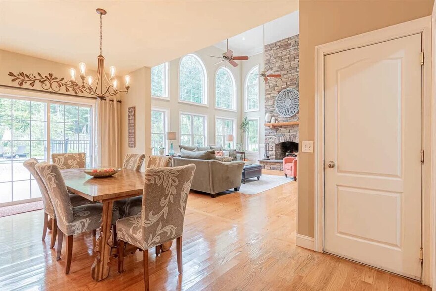 Building Photo - 45 Whitetail Rd