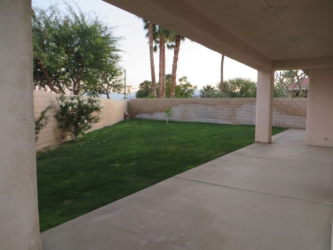 Building Photo - Lovely La Paloma Home For Lease