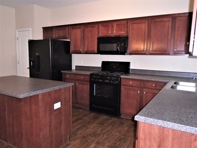 Building Photo - 5232 Lexmark Cir SW