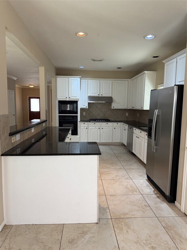 Building Photo - 14009 Hollow Canyon Ln
