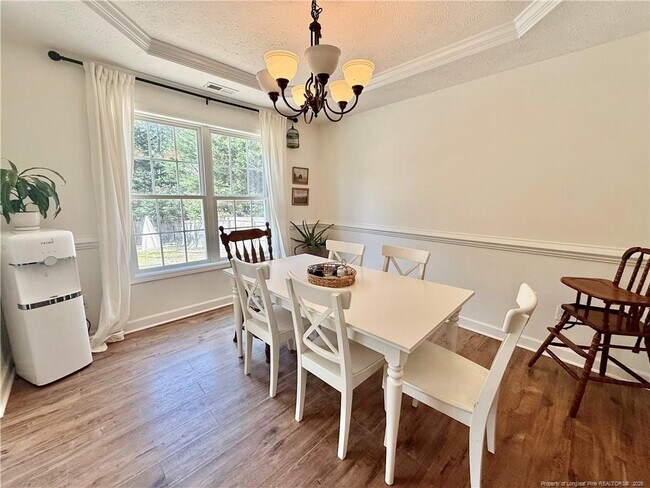 Building Photo - 234 Pender Rd