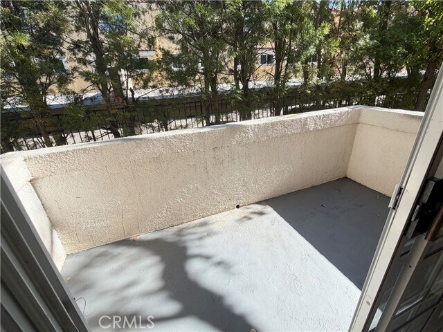 Building Photo - 5340 Las Virgenes Rd