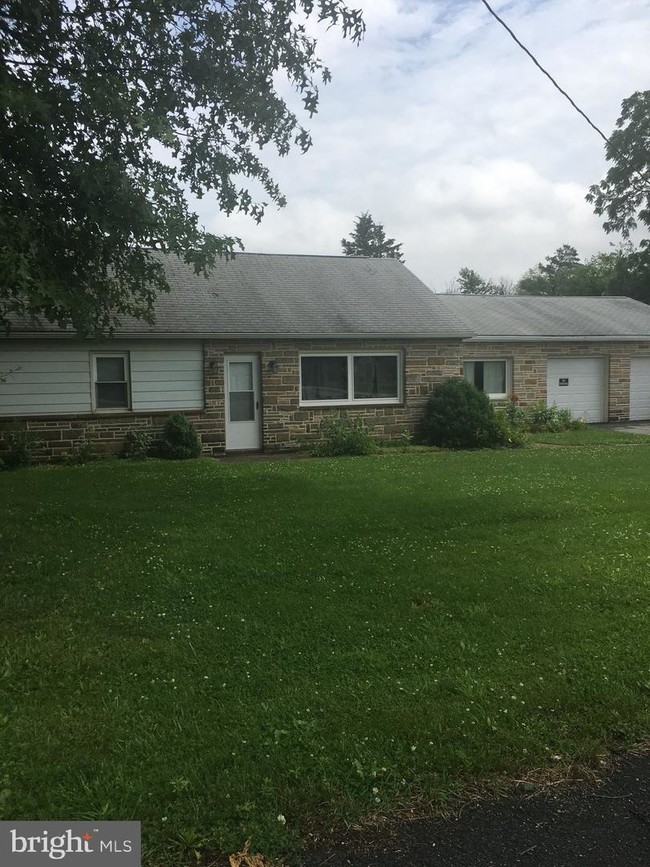 Building Photo - 1201 Pottsville Pike