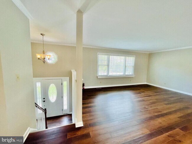 Building Photo - 2125 Aquia Dr