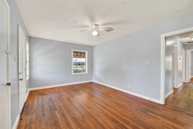 Building Photo - 3918 Tavenor Ln