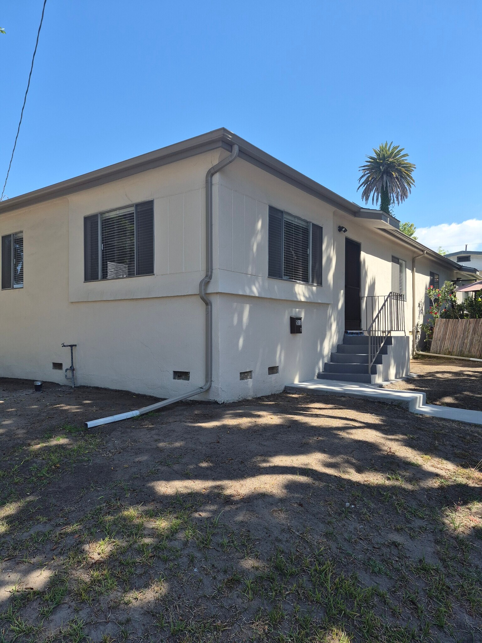 Building Photo - 511A Strand St