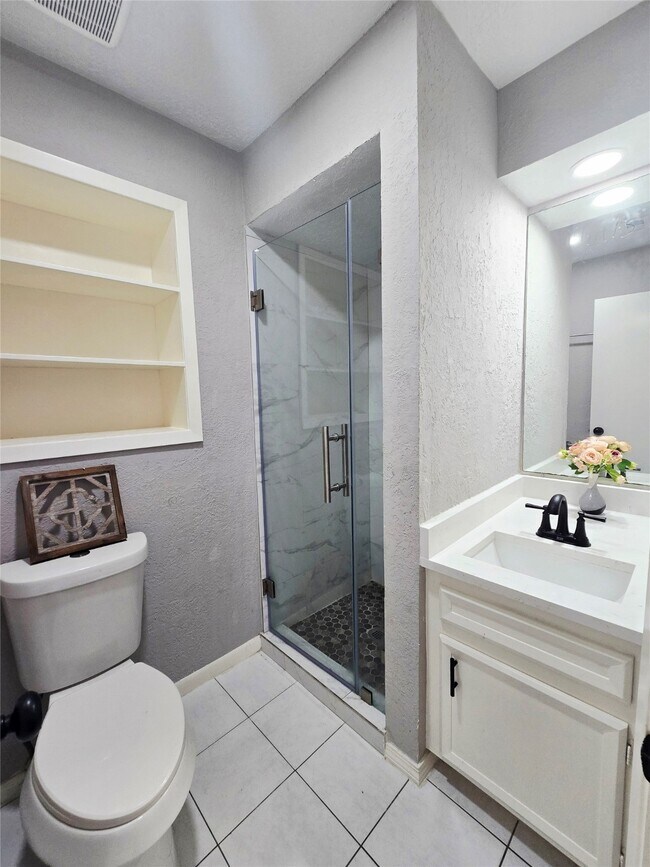 Building Photo - 3623 Shipman Ln