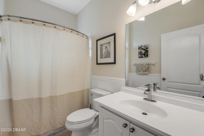 Building Photo - 646 S Pine St