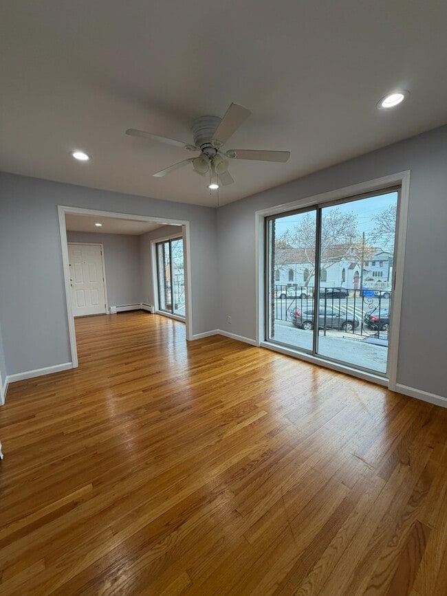 Building Photo - 3586 John F. Kennedy Blvd