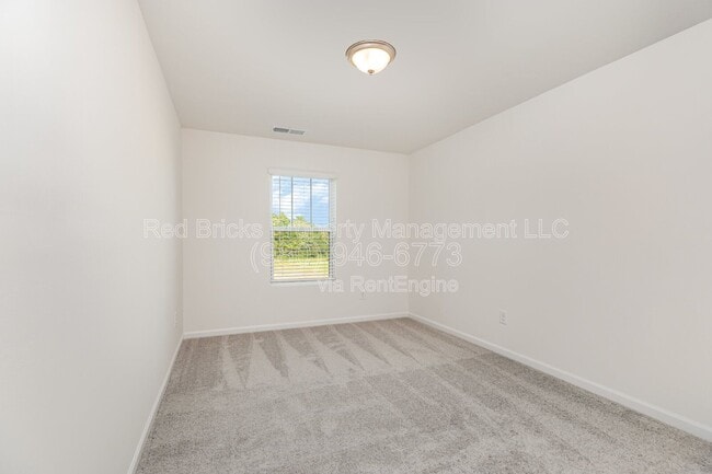 Building Photo - 3160 Lilac Grove Dr