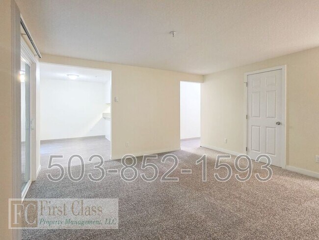Building Photo - 3602 SW Beaverton Hillsdale Hwy