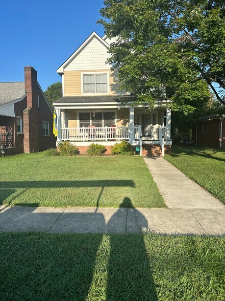 Building Photo - 618 Mt Vernon Ave