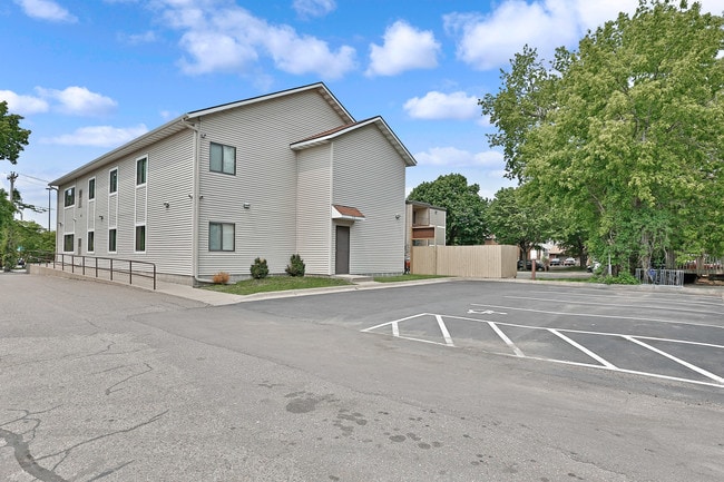 Building Photo - 918 17th Ave