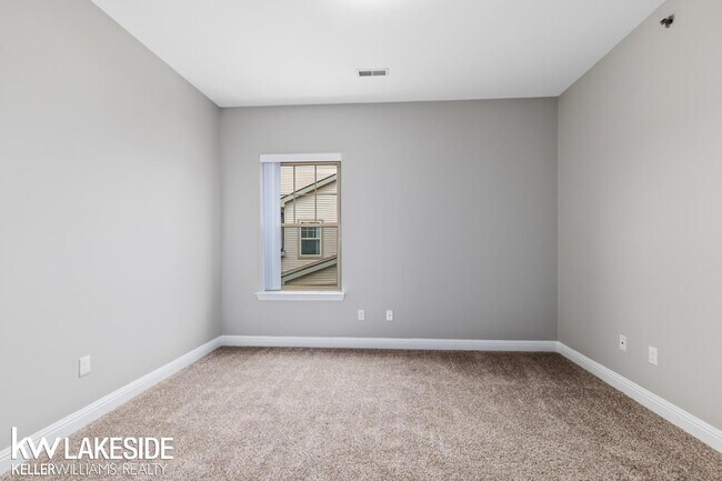 Building Photo - 45732 Utica Park Blvd