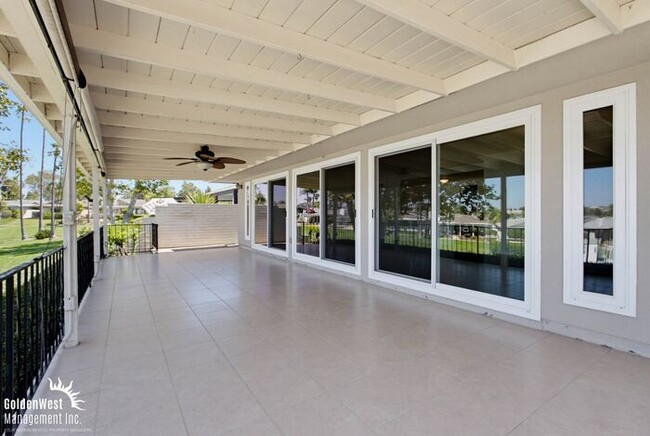Building Photo - Spacious 3Bdm 2Ba Home Near Lake San Marcos!