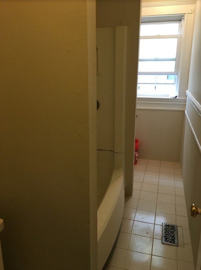 Building Photo - 295-297 Washington St. #295