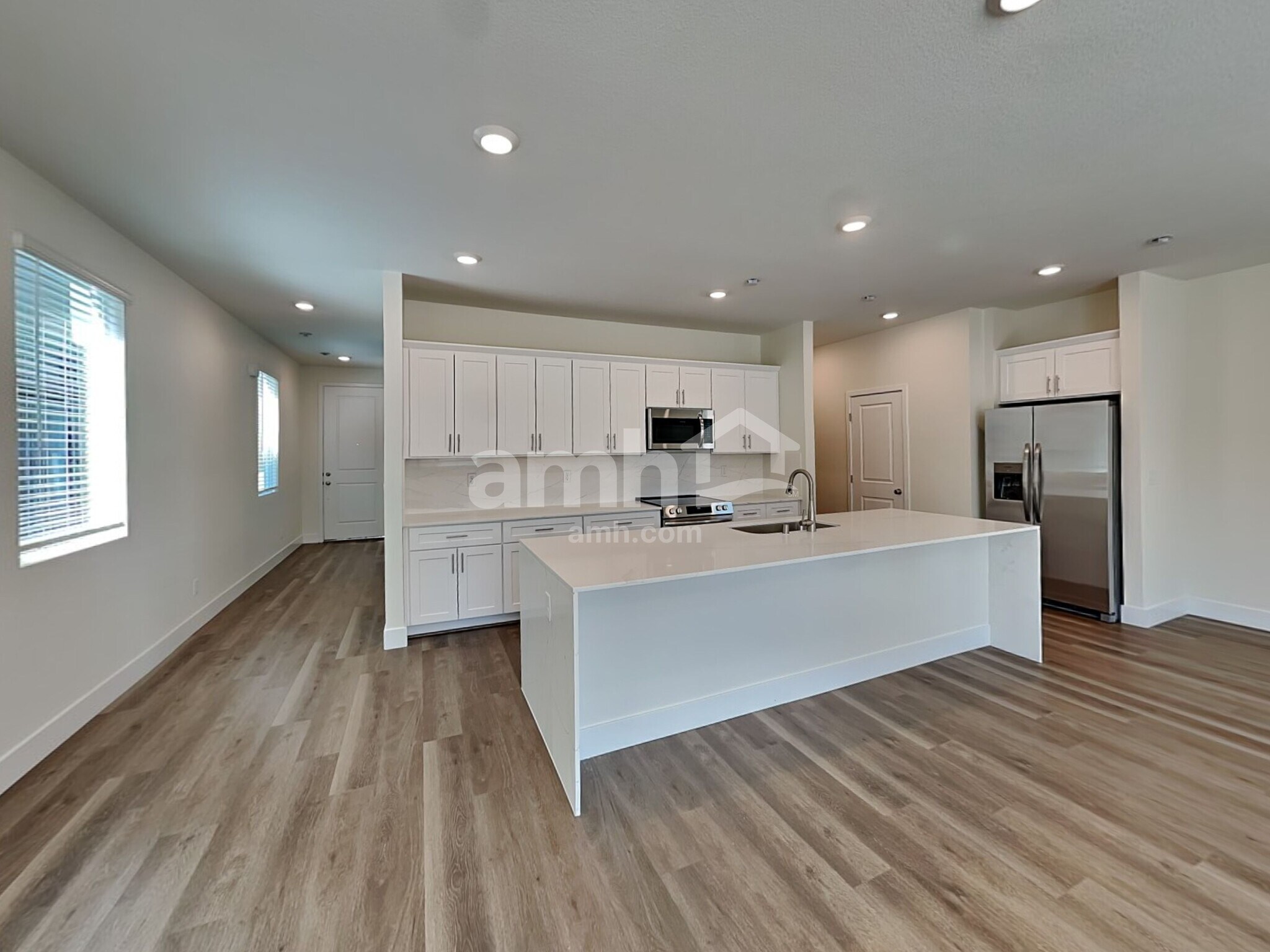 Building Photo - 10380 Bee Balm St