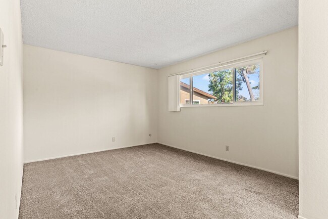 Building Photo - Utilities Included! Hayward Large 2-Bedroom with On-Site Laundry & Parking