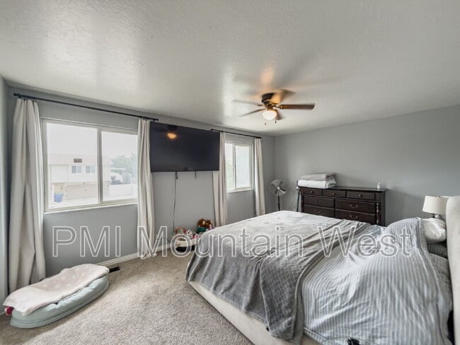 Building Photo - 4982 Aspen Shadow Ct