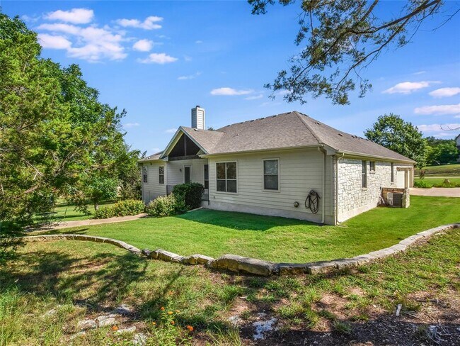 Building Photo - 131 Huck Finn Trail