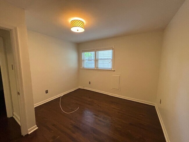 Building Photo - Cape Story by the Sea