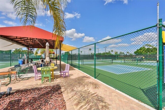 Building Photo - 731 Masterpiece Dr