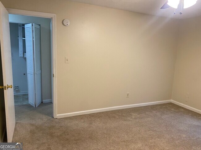Building Photo - 107 Wynnwood Dr