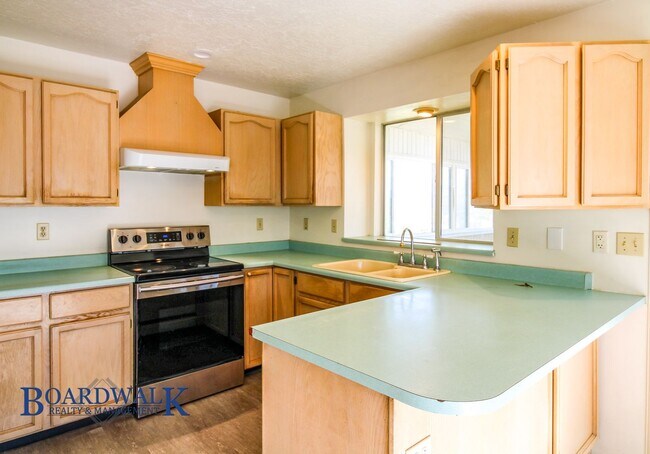 Building Photo - 5677 S 5630 W