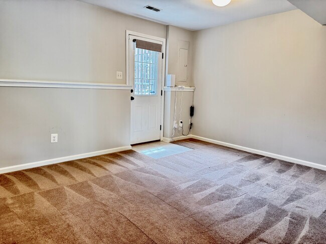 Building Photo - 44885 Grove Terrace