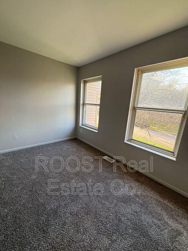 Building Photo - 6820-6826 Emerald Ave