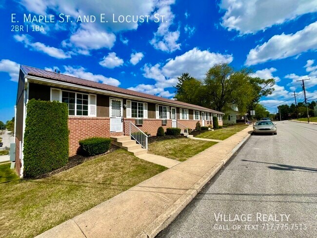 Building Photo - 361 E Maple St