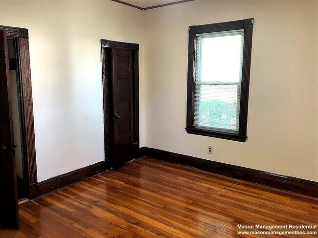 Building Photo - 28 Litchfield St