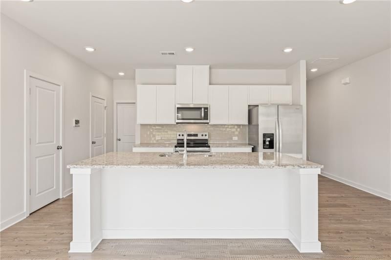 Building Photo - 2837 Bullfrog Ln