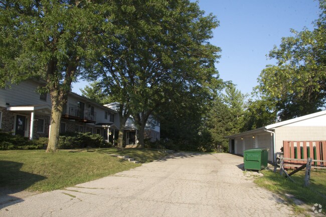 Building Photo - Mayflower Apartments