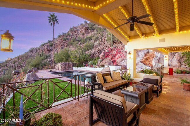 Building Photo - 5400 E Valle Vista Rd