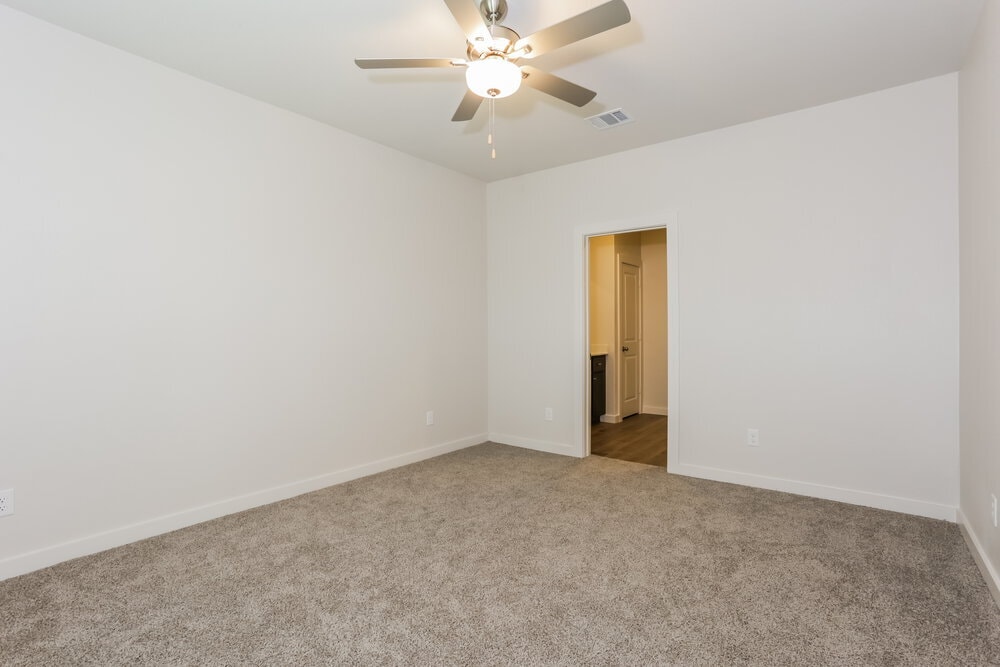 Building Photo - 1540 Woodwinds Dr