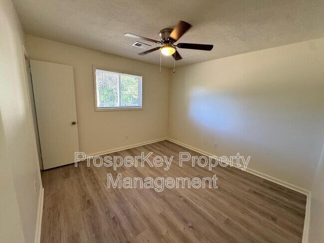 Building Photo - 6313 Stony Creek Dr
