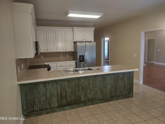 Building Photo - 902 Glen Cove