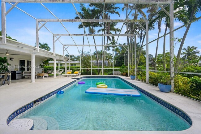 Building Photo - 8330 SW 171st St